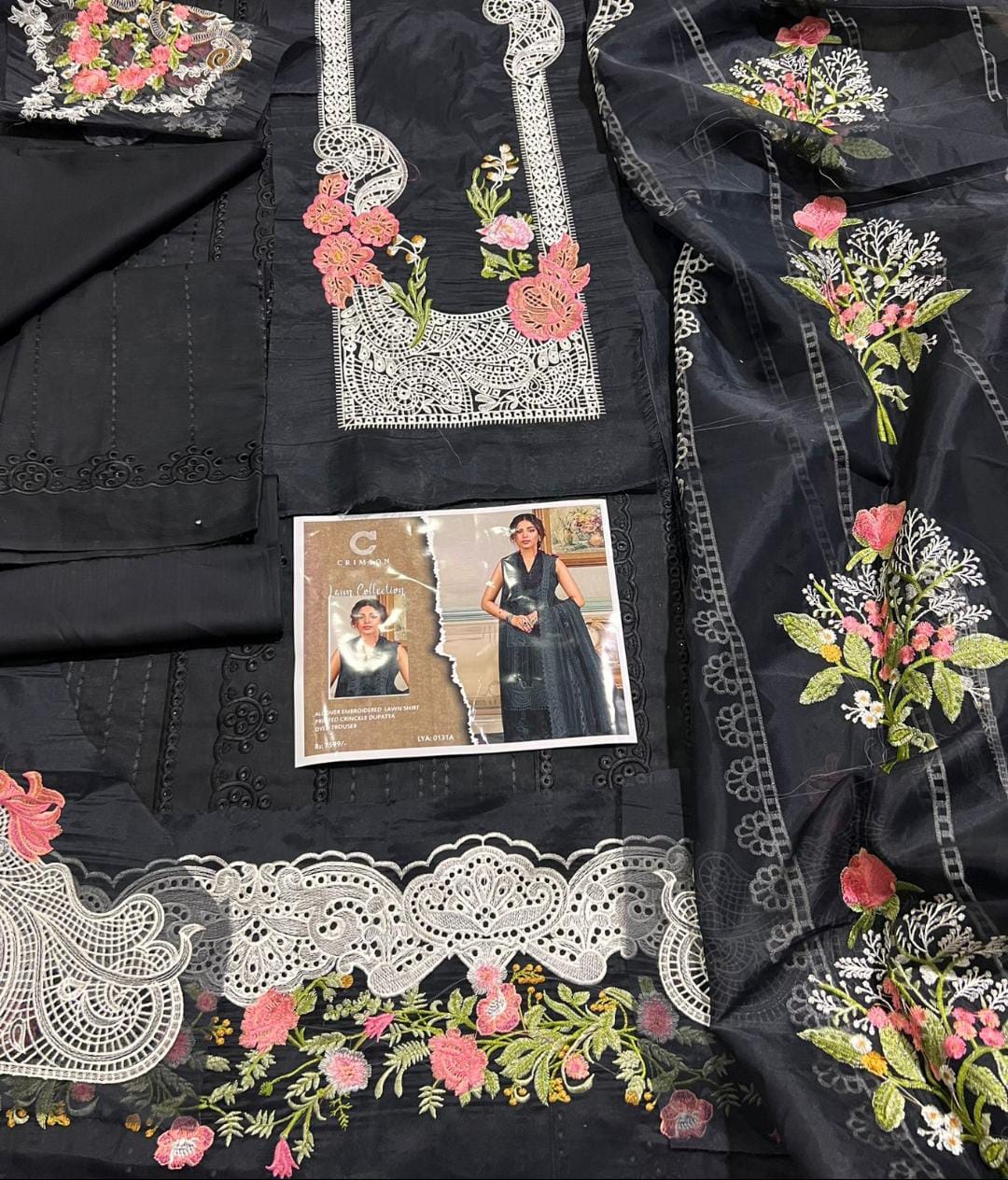 Crimson – Embroidered Lawn 3 Pcs Suit